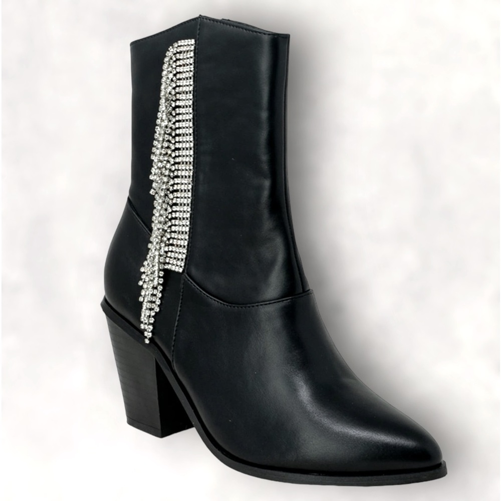 *NIB* CHASE AND CHLOE Justine Side
RhinestoneTassel Western Boot - Size 7